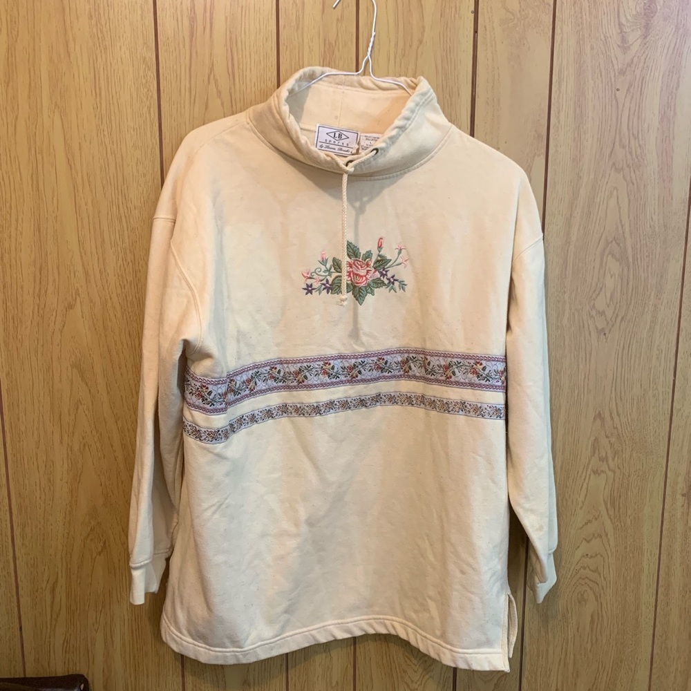 Lauren Brooke Women’s Sweatshirt Large